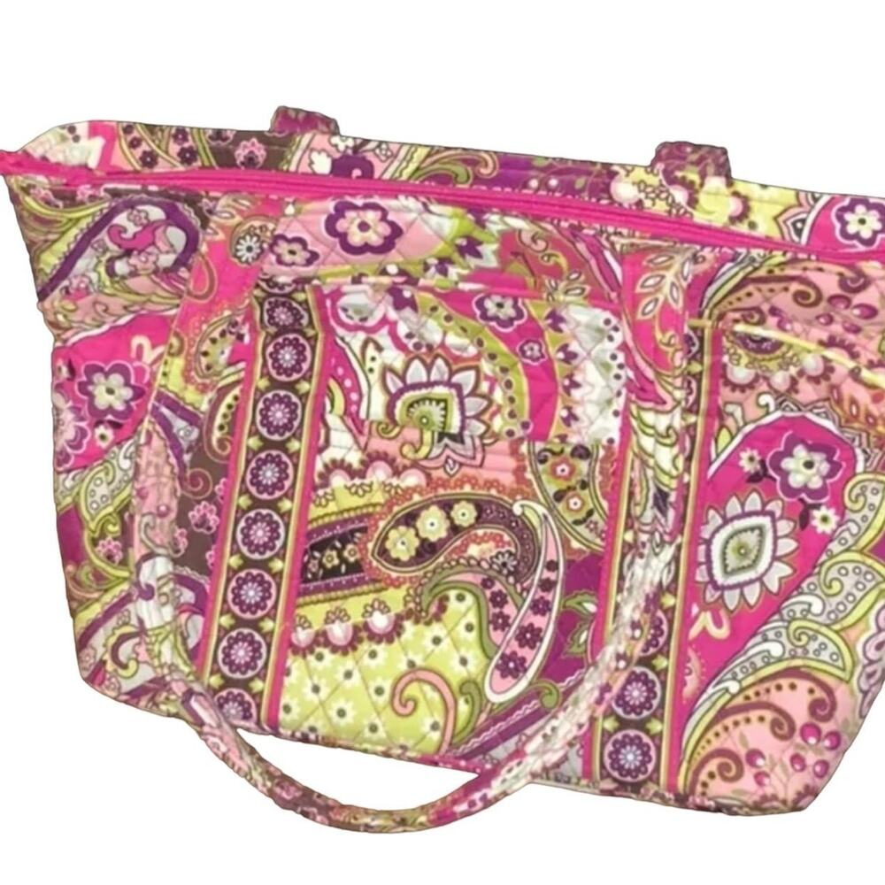 Vera Bradley large tote bag.  15”x9” vintage paisley design. Excellent condition